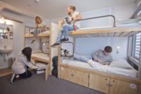 6 Bed Dorm Shared Bathroom, Absoloot Hostel QT